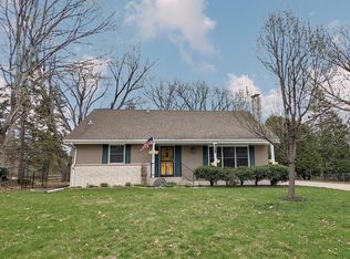 3072 Patton Rd, Roseville, MN 55113