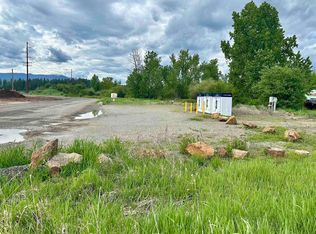 120 W 5th St, Usk, WA 99180