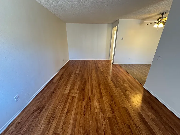 311 E Maple St #6B — Photo 10