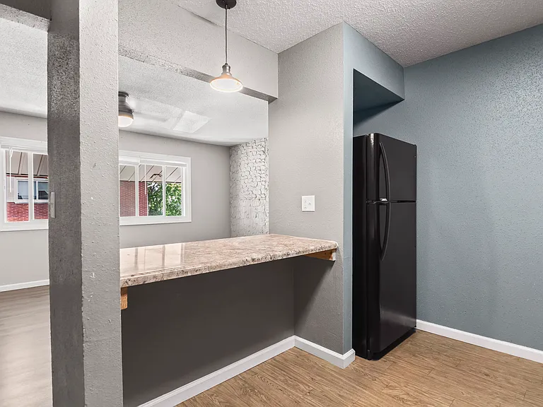 2305 Cherry Hills Dr #204 — Photo 5