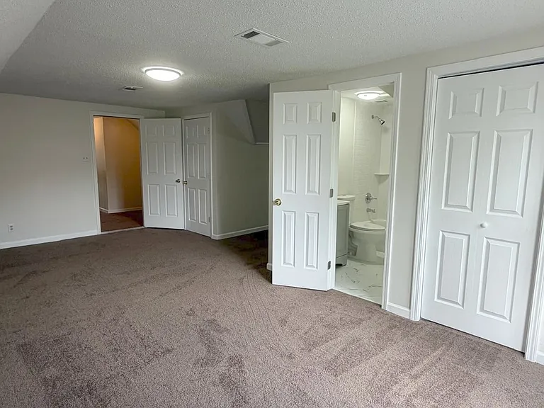 7472 Hedgington Dr — Photo 16