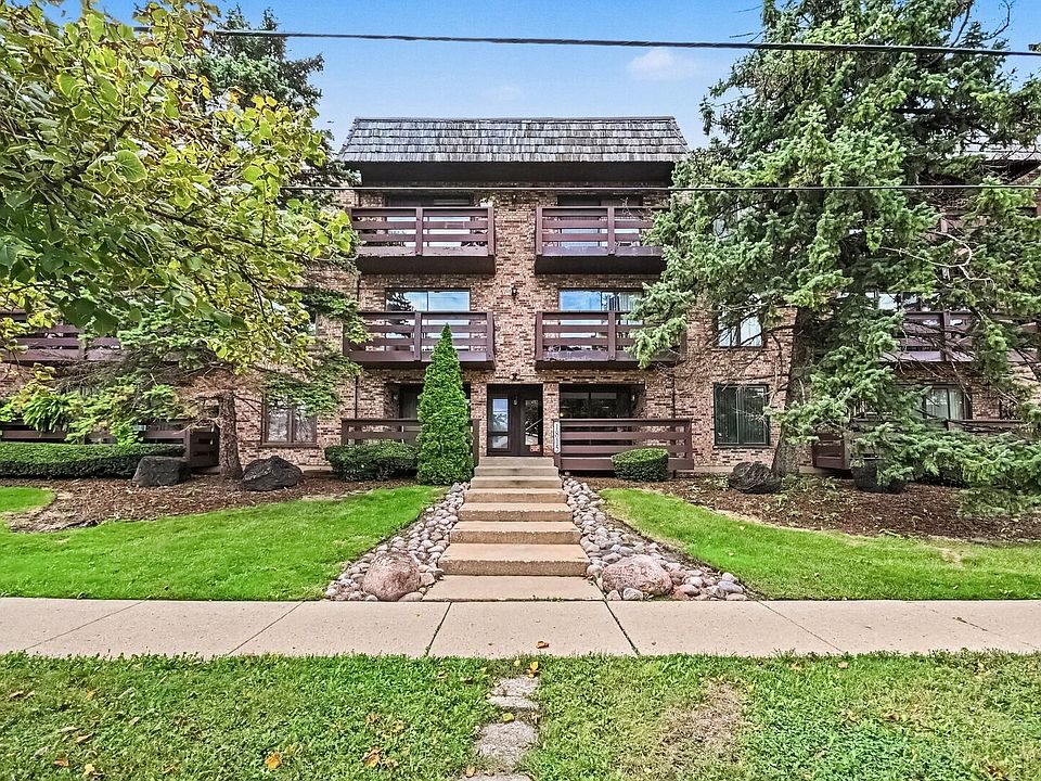 1st image of 1815 Oakton St APT 1A