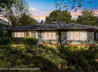 1916 Vermont Ave, Lansing, MI 48906