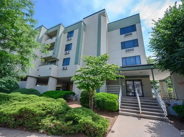 850 Main St #304, Hackensack, NJ 07601