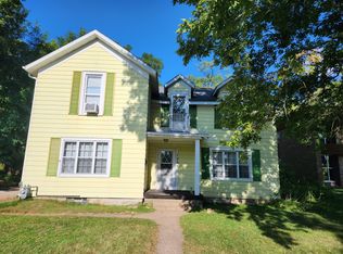 1233 S Dewey St, Eau Claire, WI 54701