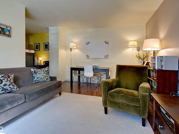 3rd image of 122 Ashland Pl APT 2K