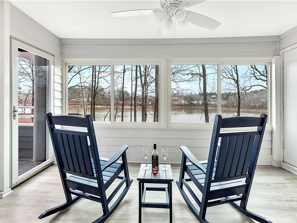1st image of 701 Northlake Dr