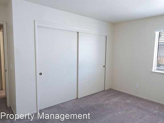 3rd image of 8248 Center Pkwy APT 73