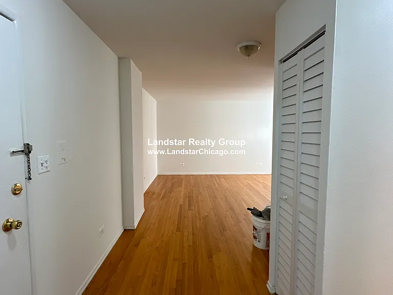 6830 N Sheridan Rd #350 — Photo 4