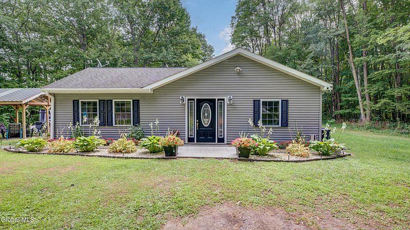2nd image of 81 Spring Avenue