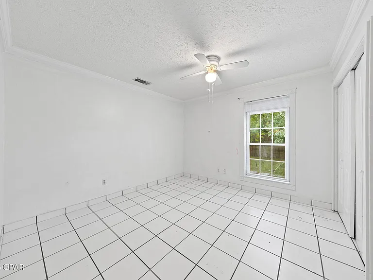 301 Fairway Blvd — Photo 31