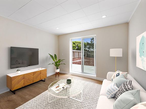 5th image of 3537 Ortega St