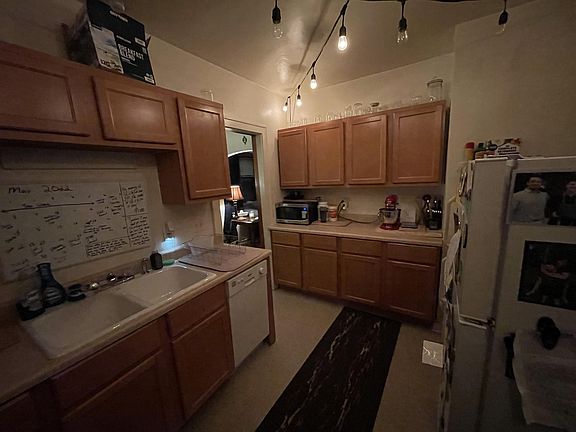 2nd image of 3036 S Kinnickinnic Ave #10882202