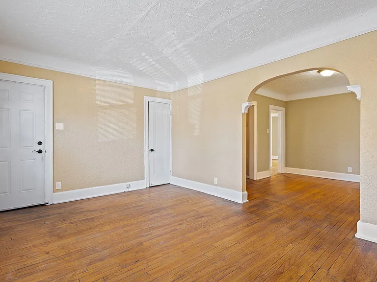 17308 Oak Dr #LOWER — Photo 7