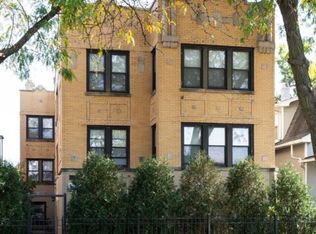 3755 N Kimball Ave #2R, Chicago, IL 60618