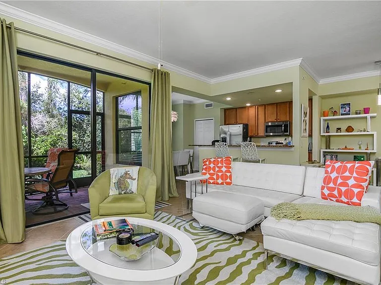9832 Venezia Cir #1013 — Photo 11