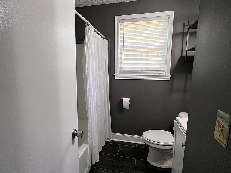 1312 Barrow Ct — Photo 11