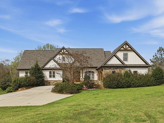 3rd image of 602 Jenkins Bridge Rd