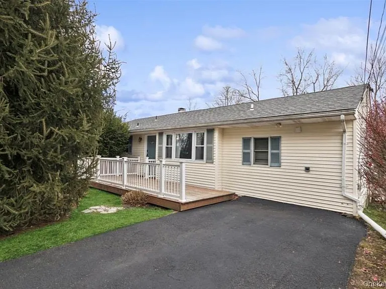 98 Widmer Rd — Photo 1