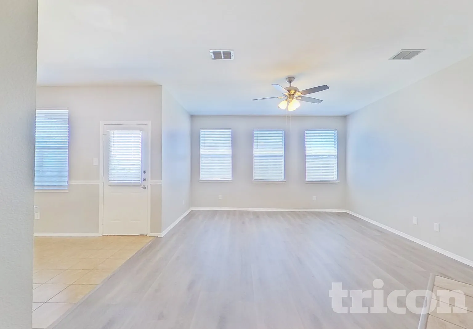 1085 Harriman Dr Saginaw TX — Photo 3