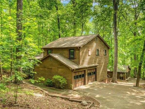 2269 Sparrow Ridge Dr NE, Marietta, GA 30066