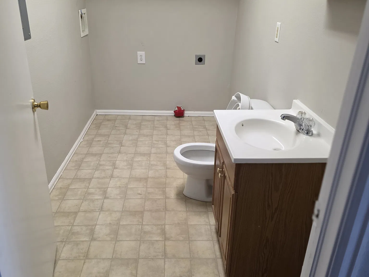 2 bed, 1.5 bath, 1182 sqft, $1,700 — Photo 4