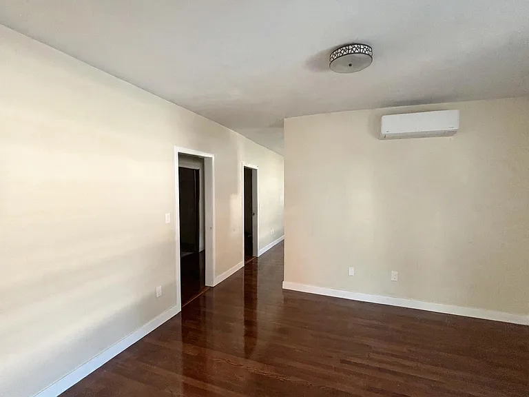 118 Locust St #3 — Photo 4