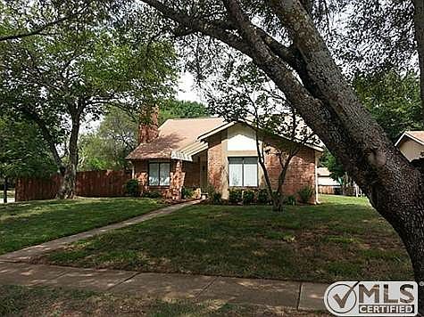 1st image of 3001 Peachtree Ln