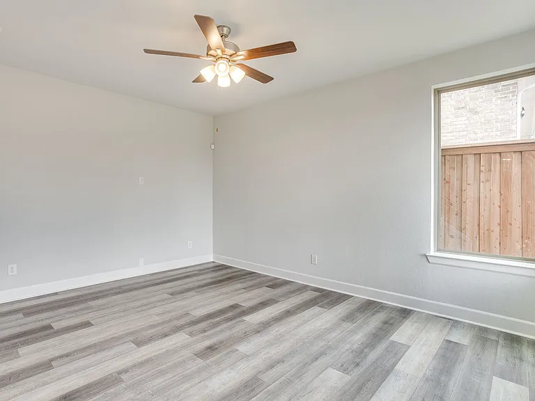 14228 Walsh Ave — Photo 6