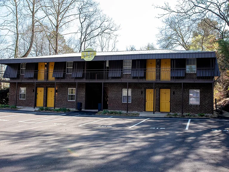 300 8th St SE — Photo 33