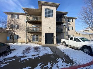 10131 Sutton Dr, Urbandale, IA 50322