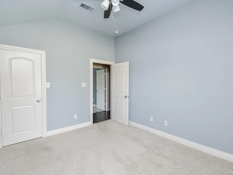 28803 Davenport Dr — Photo 26