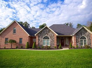 889 Cobblestone Blvd, Scott Depot, WV 25560
