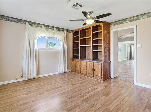 2nd image of 258 Willow Dr
