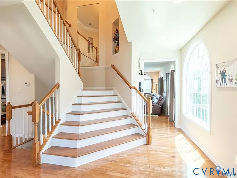 411 Siena Ln — Photo 8