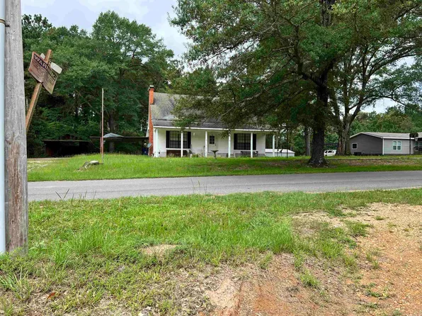 182 Old Camden Rd, Mount Holly, AR 71758