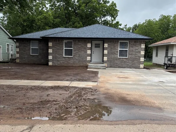 413 E 8th St, Cushing, OK 74023