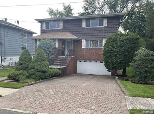 1441 13th St #2, Fort Lee, NJ 07024