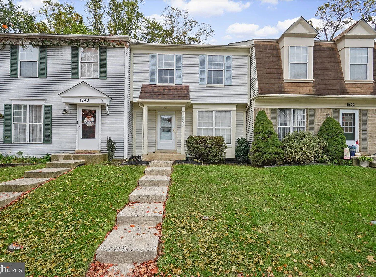 3 bed, 2.5 bath, 1826 sqft, $2,600 — Photo 1