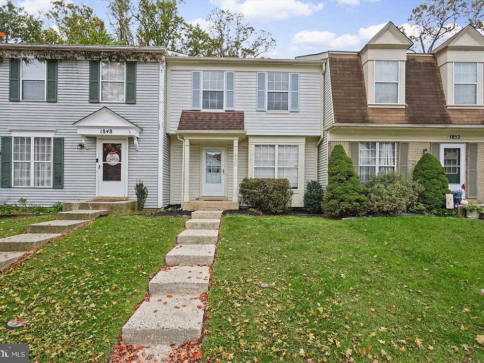 1850 Glendale Ln