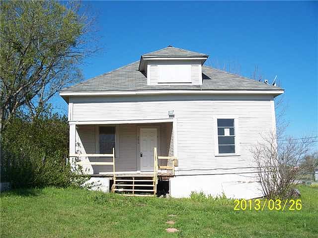 1st image of 106 N Broad St