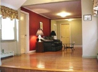 4 Hill Rd, North Grafton, MA 01536