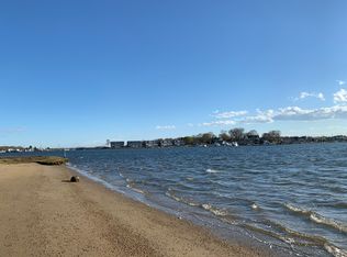 10 Masons Island Rd UNIT 10, Mystic, CT 06355