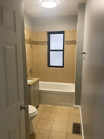 4747 S Langley Ave #1 — Photo 8