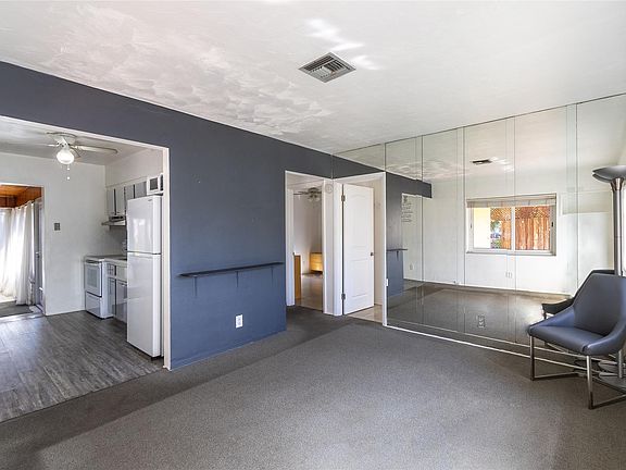 5th image of 4720 N Andrews Avenue