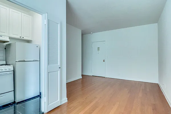 Rented by Halstead Real Estate | media 10