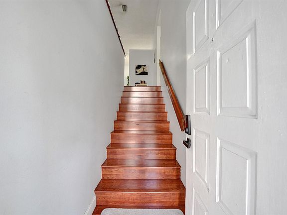 4th image of 11970 NW 11th Street