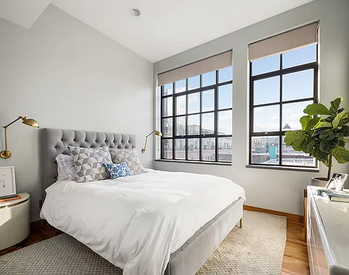 Sold by Compass | media 17