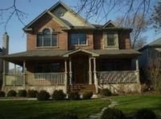 560 S Sunnyside Ave, Elmhurst, IL