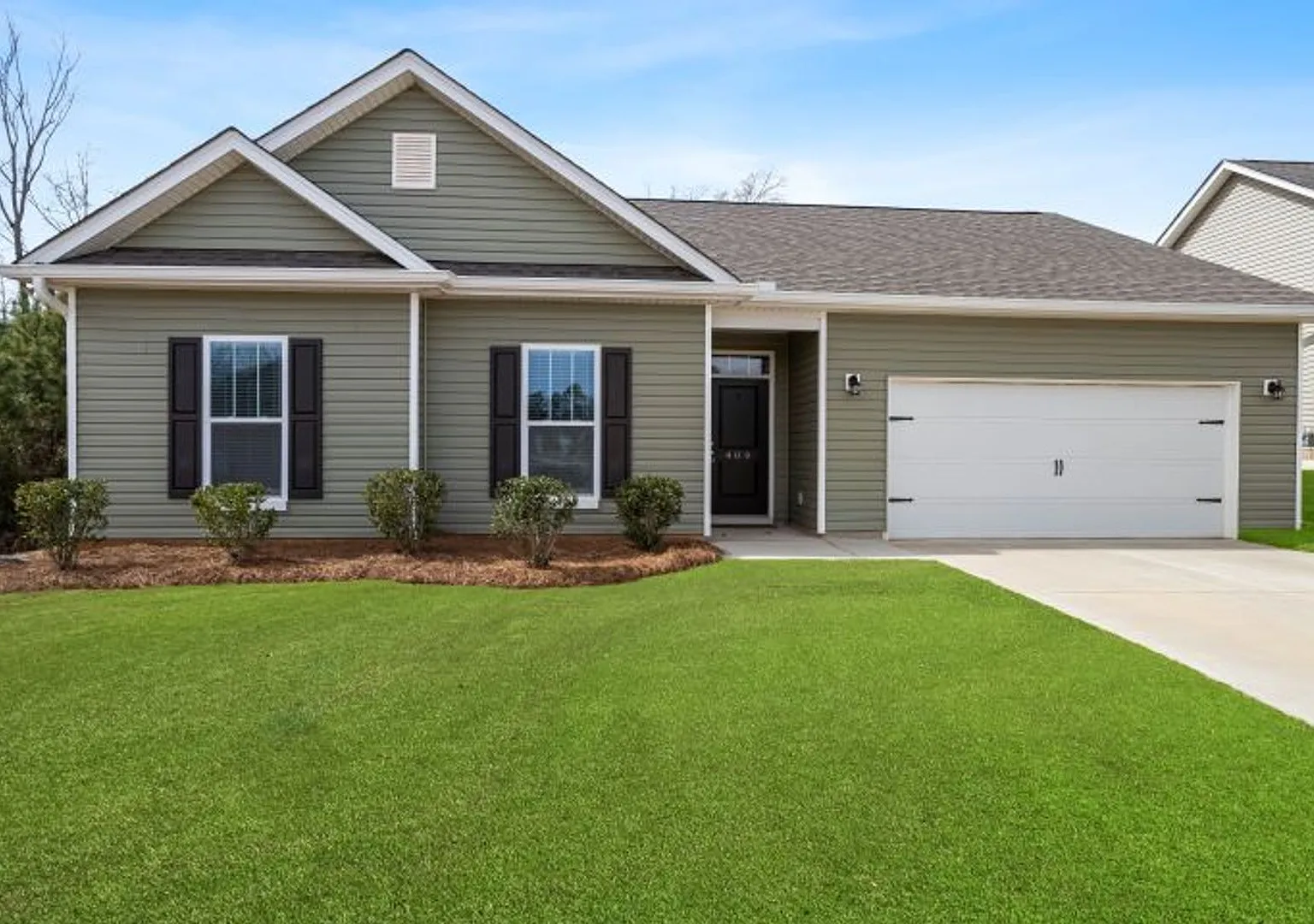 Gated Community & Minutes From Lake Murray — Photo 1
